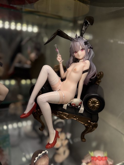 久しぶりに気まぐれなフィギュア画像

"カンザリン"先生オリジナルキャラ 
死ノ宮かんな セクシーバニーVer

お顔がデコマス通りでめちゃくちゃかわいい
あとちっぱいがとっても素敵です
楽しみにしていたので大満足です! 