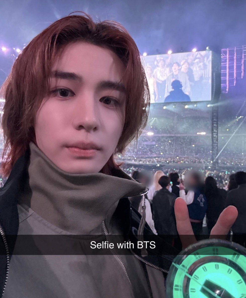sele au’s⋆♱ tweet media