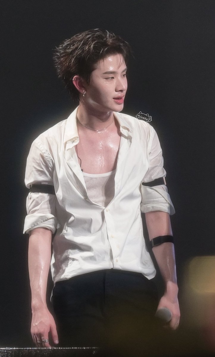 น้องแอคเหลืองคับเฮีย tweet media