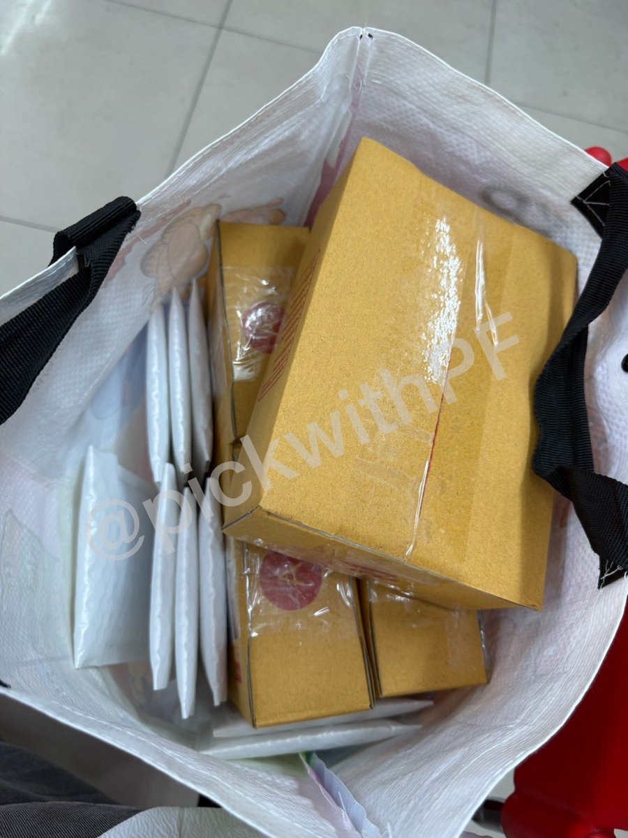 PICKWITHPF 🎀 รับหิ้วสินค้า ✨ tweet media