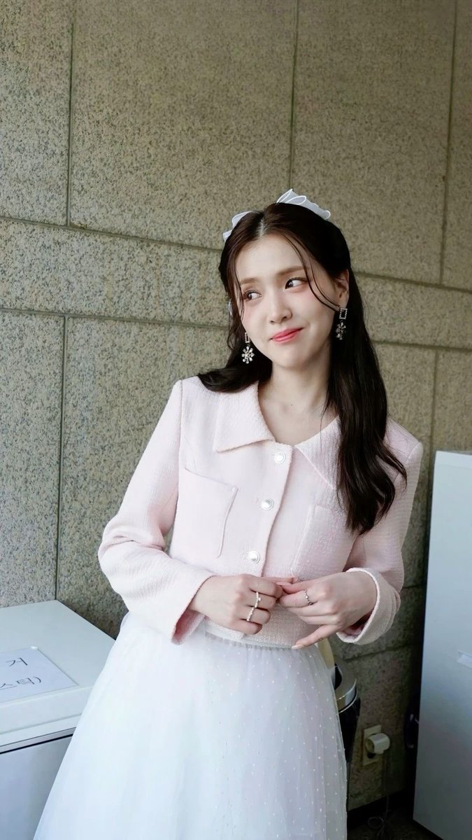 이멜론 tweet media