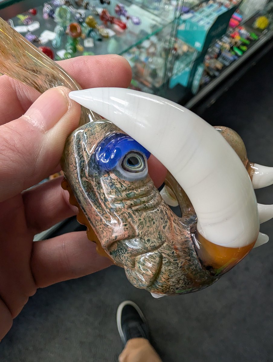 premieglassgallery tweet media