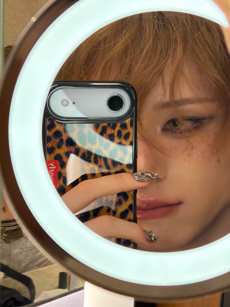 XLOV GLOBAL tweet media