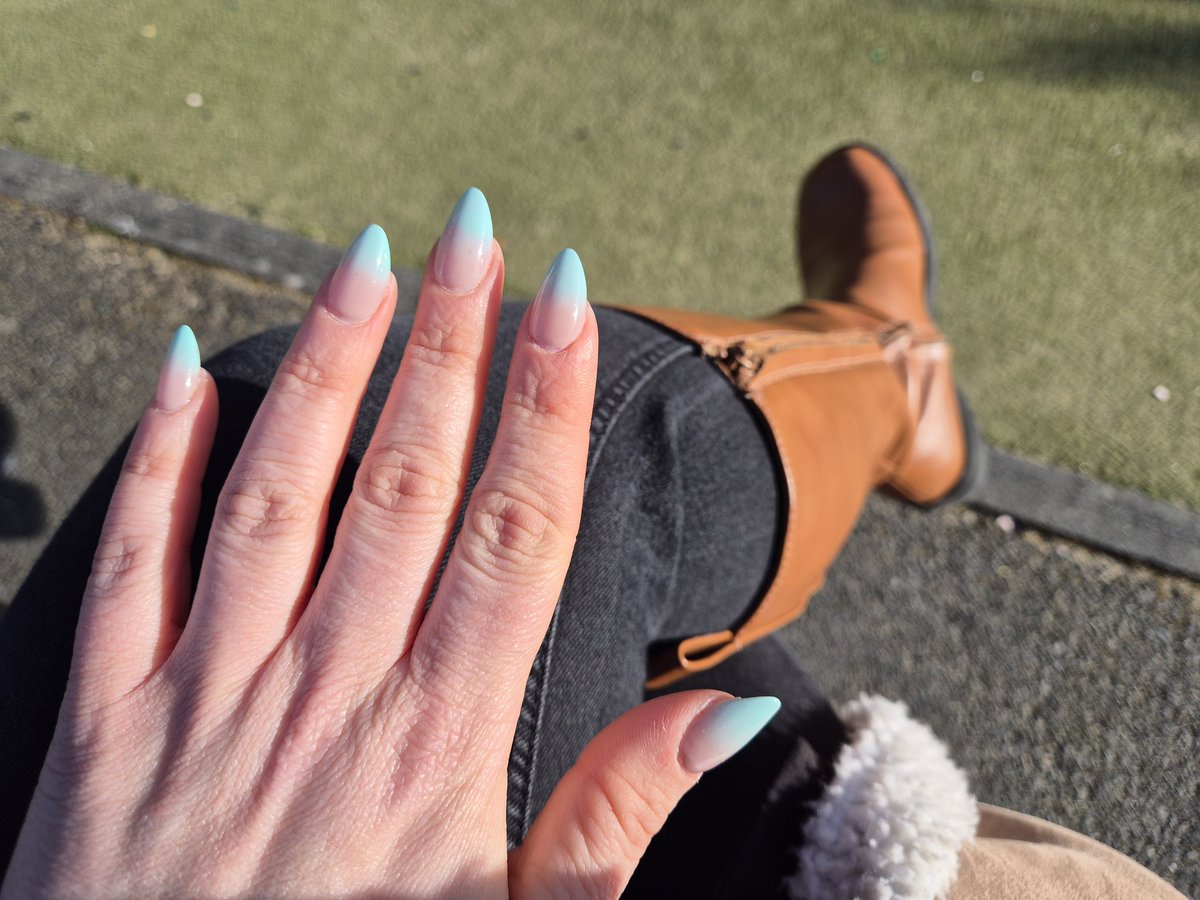 ERYS🌹 PARIS 30/04 - 03/05 tweet media