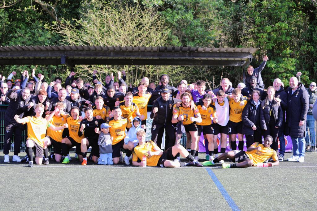 Three Bridges FC (C) 🏆 tweet media