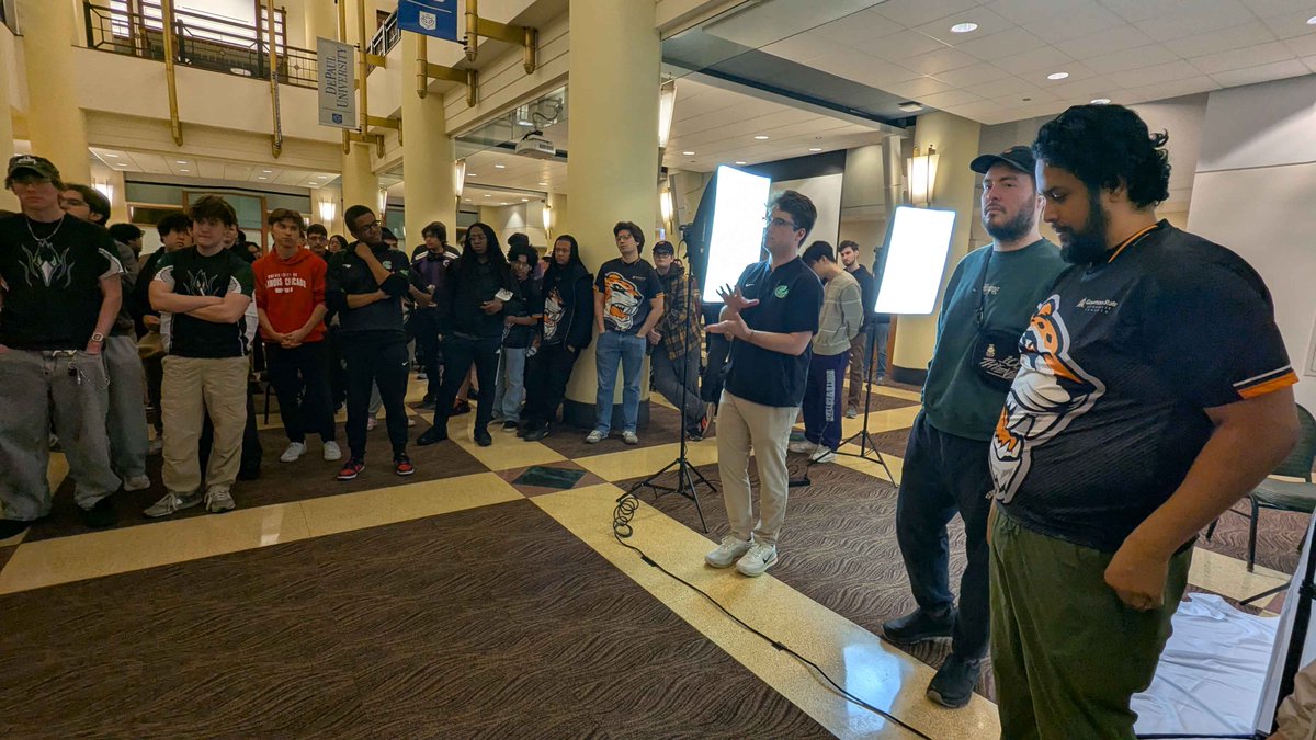 Saint Xavier Esports tweet media