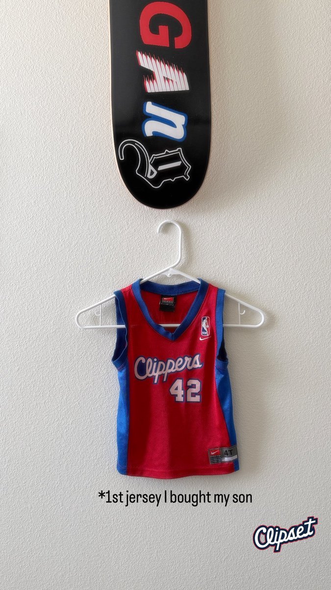 Sk8Clips_E 🛹❤️🏀💙 tweet media