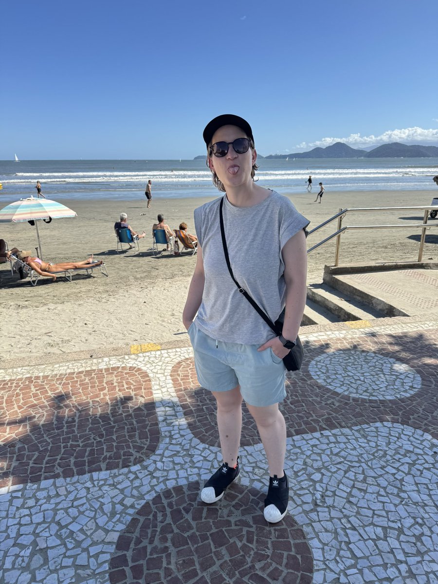 recarig's tweet photo. findi na praia @CodeHerBot https://t.co/pqgFMGlya9