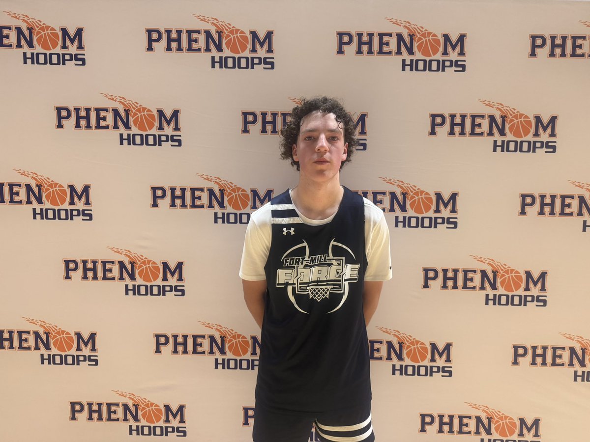 Phenom_Exposure tweet media