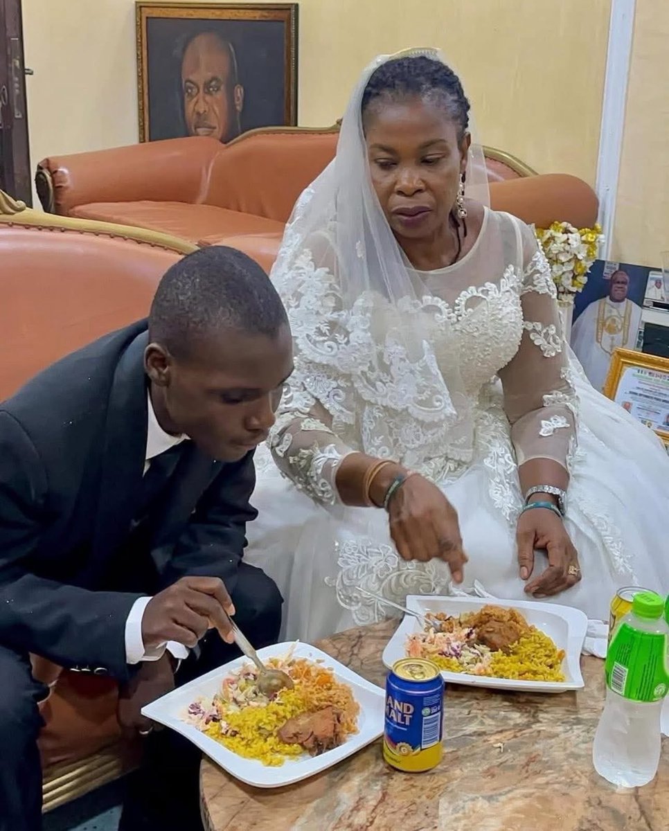 andyjohn09's tweet photo. Meet Aboy, the first married man with no responsibilities 😁 https://t.co/ckoffQM49J