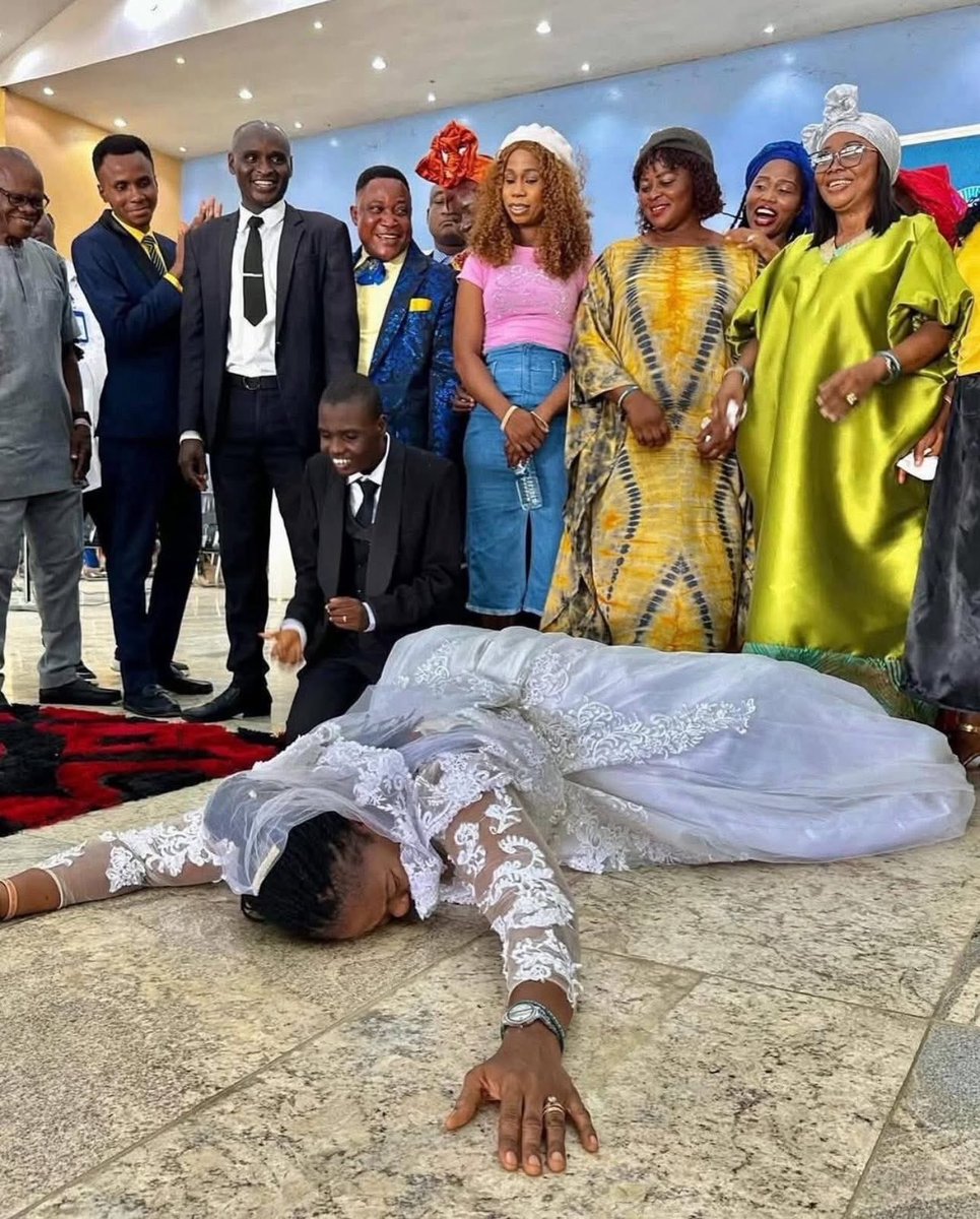 andyjohn09's tweet photo. Meet Aboy, the first married man with no responsibilities 😁 https://t.co/ckoffQM49J