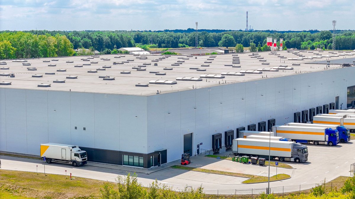 JCPinManchester's tweet image. There could be a role for you in #Logistics so why not find out what it is by trying the @Gen_Logistics quiz: ow.ly/R2IN50YH2o4

Learn more about the opportunities on offer, from entry-level pathways to graduate programmes here: ow.ly/lxWE50YH2o5

#JobsInLogistics