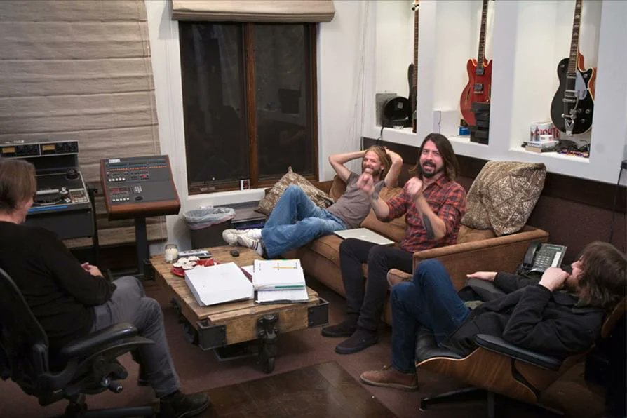 Foo Fighters UK tweet media