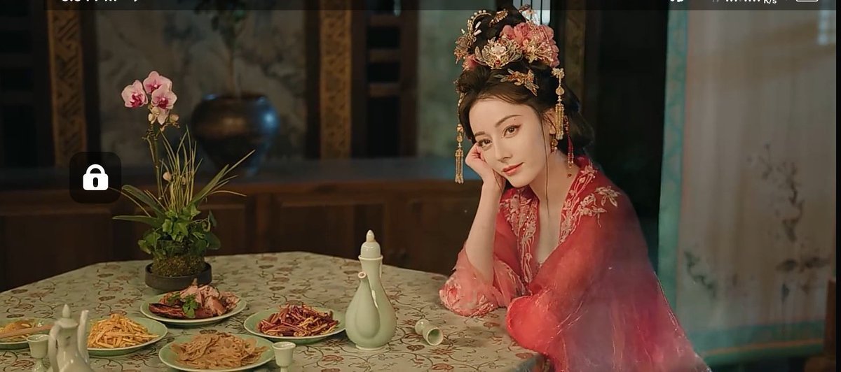 Ilva_Harkonnen's tweet photo. Nothing.
Just He Simu watching her two boy toys fighting over her.
😂😂😂😂. She's the best female character I've seen in yearssssss, whether in cdrama or kdrama.
#LoveBeyondtheGrave
#Episode28 https://t.co/Vo5uRTn8Rb