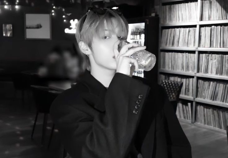 evelyn :3 tweet media