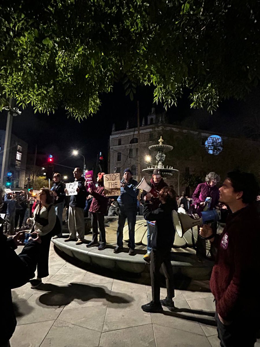 Luna's Eyes On The World 🪶 tweet media