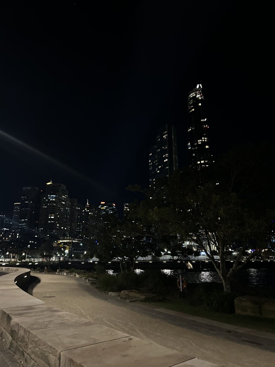 R. (@bumpewr) on Twitter photo 