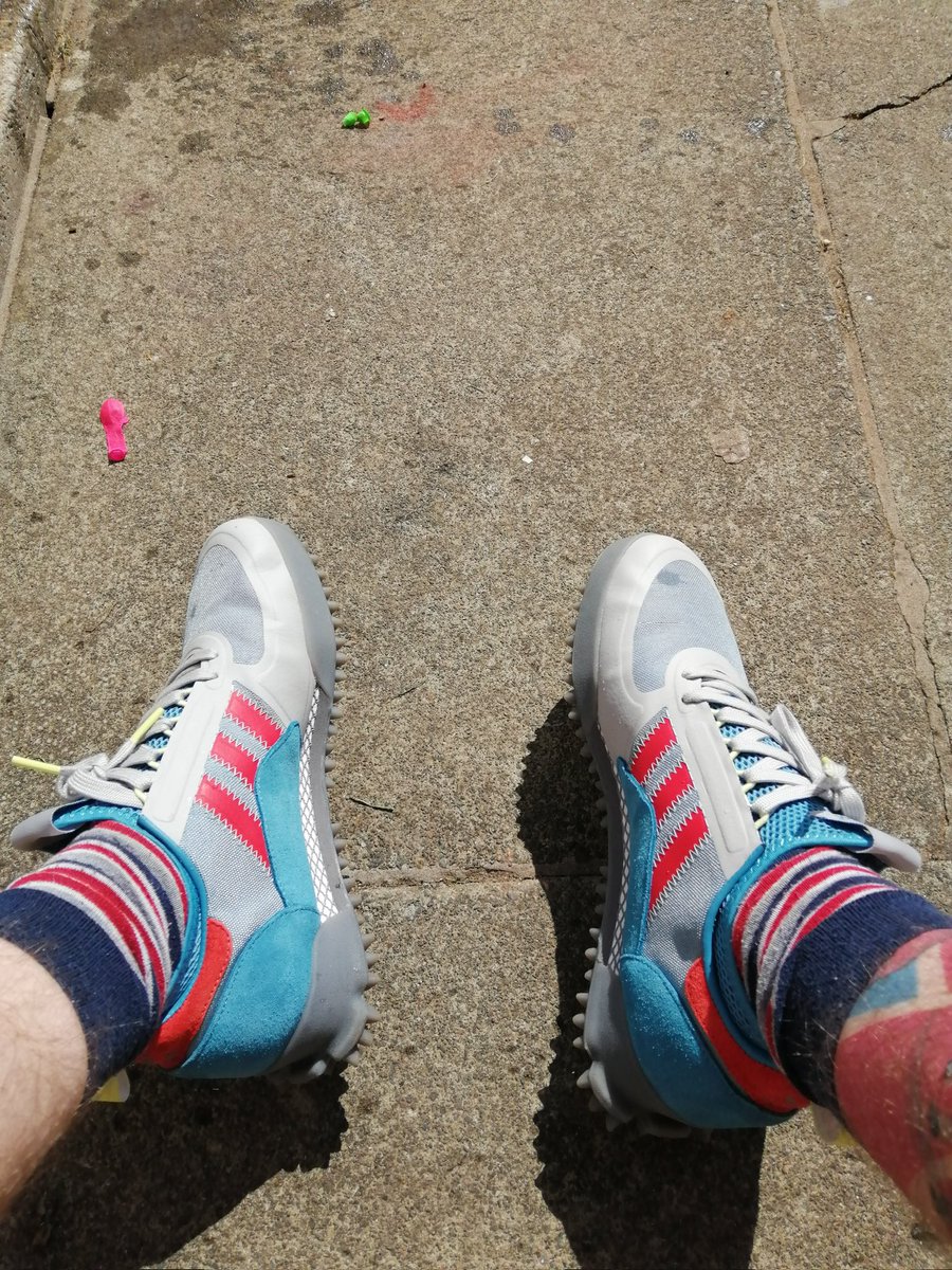 Alangpb1's tweet photo. @adiFamily_ @3stripes2feet Murder to keep clean https://t.co/VaSgVofiMj