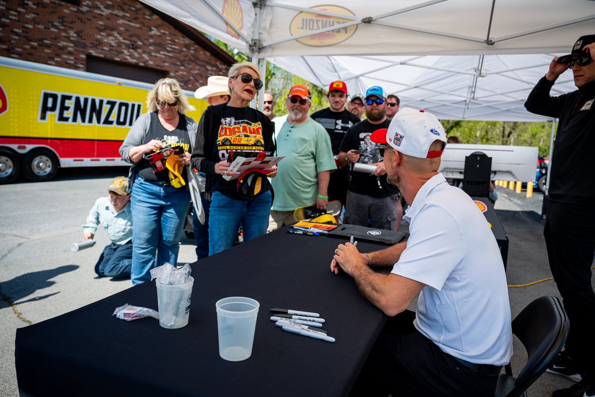 Team Penske tweet media