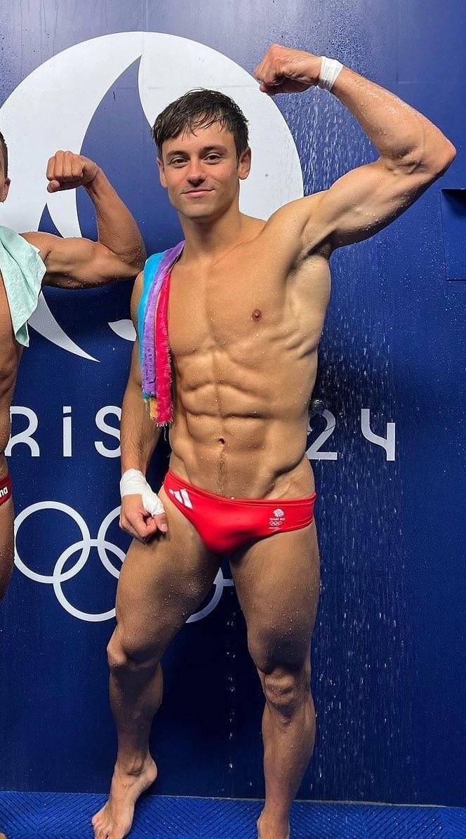 SinfulFire tweet media