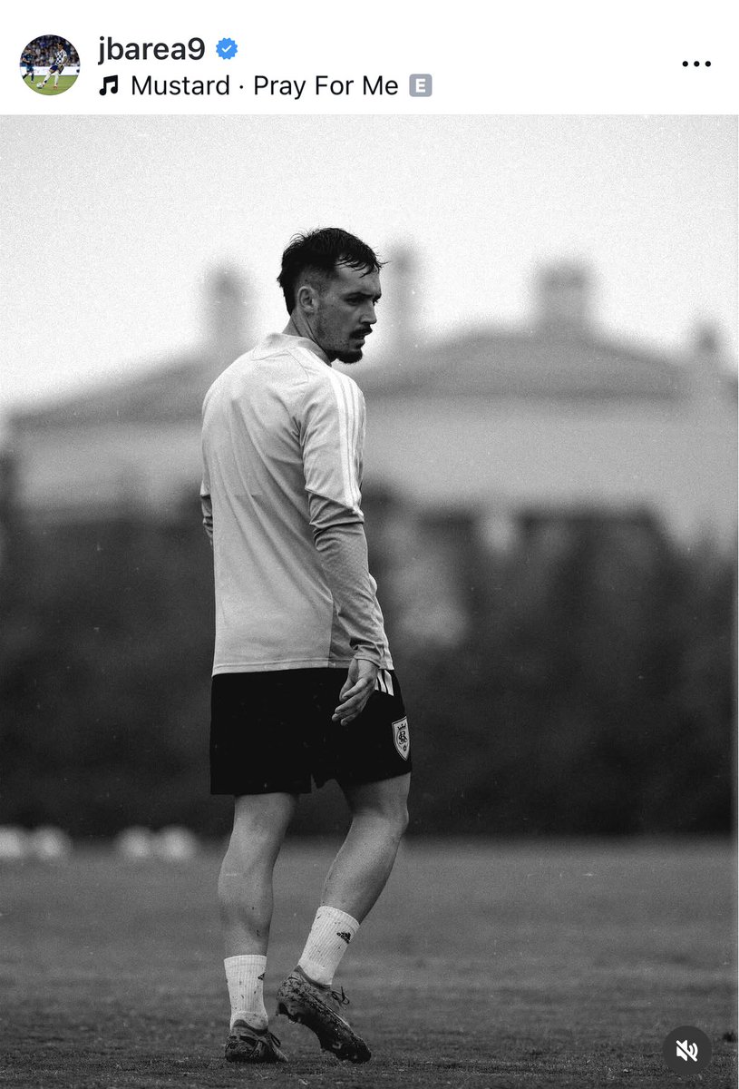 saltcityfc's tweet image. #RSL MF Jesus Barea confirms tough news on Instagram: a torn LCL in his left knee.

The 23-year-old native of Cadiz, Spain, made 14 appearances including 1 start for the first team while banging in 14 goals with 3 assists the past 2 seasons with Monarchs.