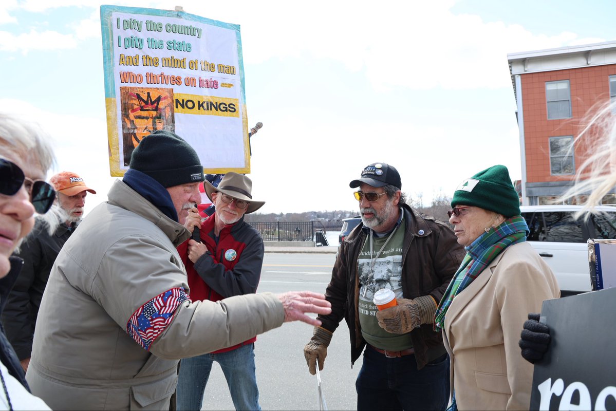 Janet Mills tweet media