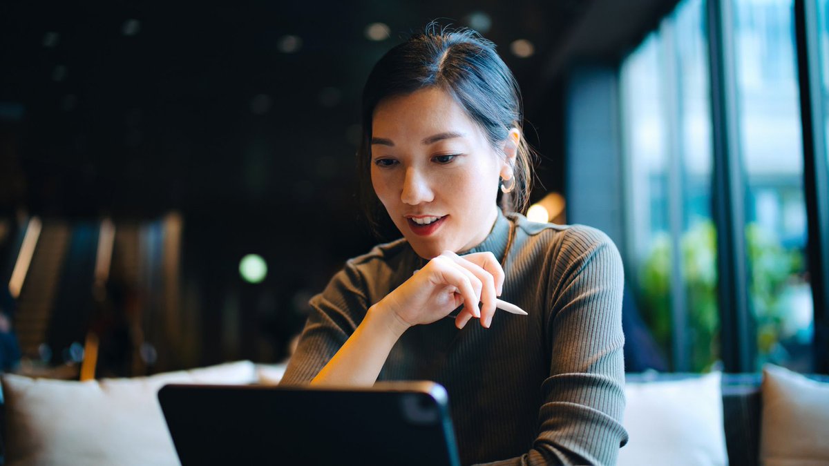 Financialnewsweek tweet media