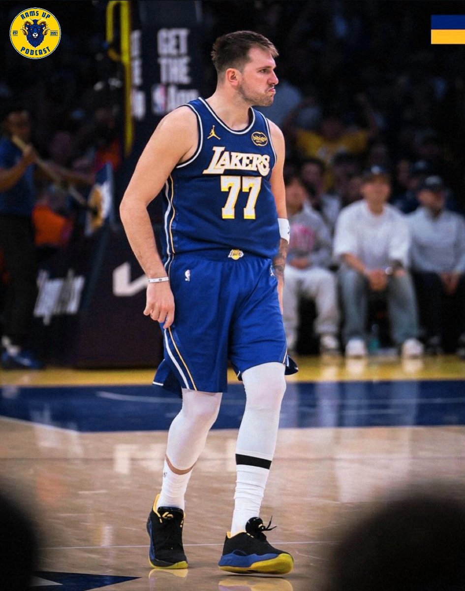 RamsUp_Ian's tweet image. It would pretty cool if the 4 "original" Los Angeles Professional Teams were all unified in the same Blue &amp;amp; Yellow color scheme.

It could work...
#Rams, #Lakers, #Dodgers, #LAKings 

Similar to Pittsburgh, Seattle, Toronto.

#RamsUpPodcast