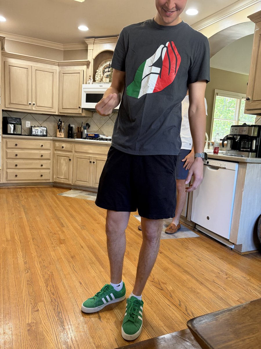 5ofaKind tweet media