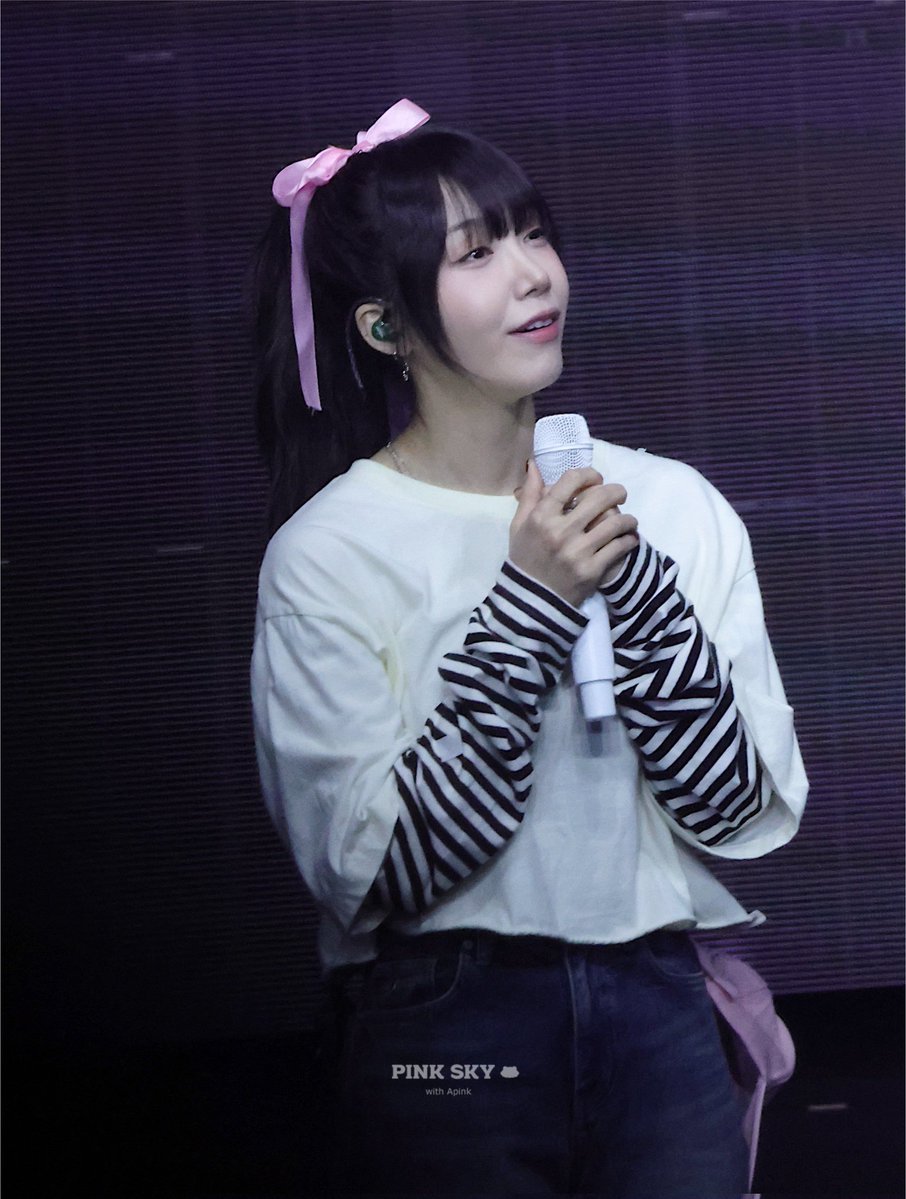 eunji pics ♡ tweet media