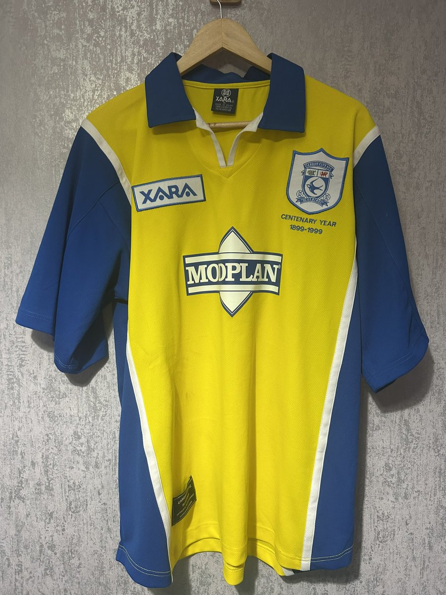 Cardiff City centenary 100周年 ユニフォーム XARA Just the two on the left still available. £110 each and free
