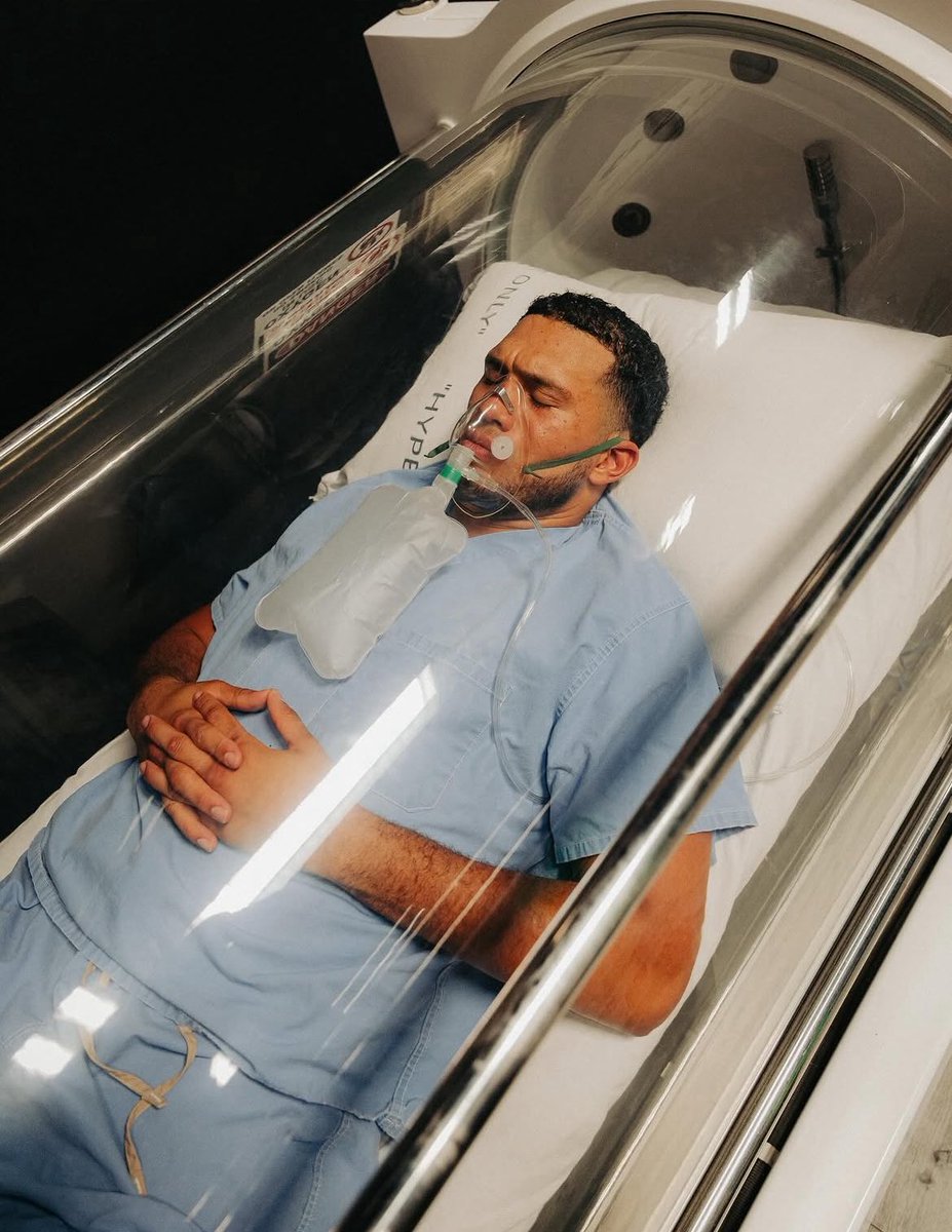 AccordToBoxing's tweet image. David Benavidez is taking his training to the next level..🫵😳

#Boxing