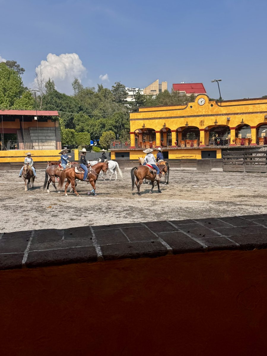 Adriana Pineda 🫀 tweet media