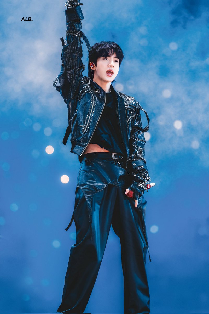 Myrockstarjin92 tweet media