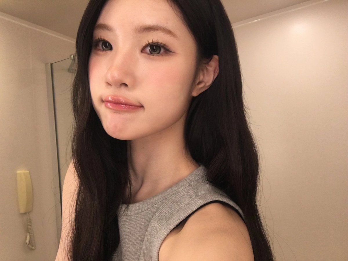 anya (@fl0werranger) on Twitter photo 