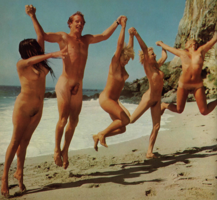 NudistLibrary's tweet photo. Weekend vibes!

📸 1968 O/N Sol Magazine https://t.co/LSRvOiH49E