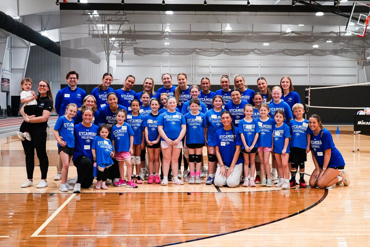 IndStVB's tweet photo. A successful Mighty Trees Kids Clinic! More to come soon!

#MarchOn | #TreesUpRootsDown https://t.co/X58Dtq5L0B