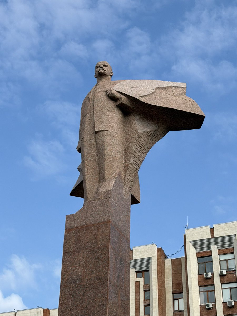 Callums028's tweet photo. It is also commonly known as the last stronghold of The Soviet Union, not acknowledging the collapse.
Transnistria is the only flag in the world that still bears The Hammer and Sickle!
Lenin statues, Ladas and Soviet symbols everywhere... https://t.co/104UzTeXvJ