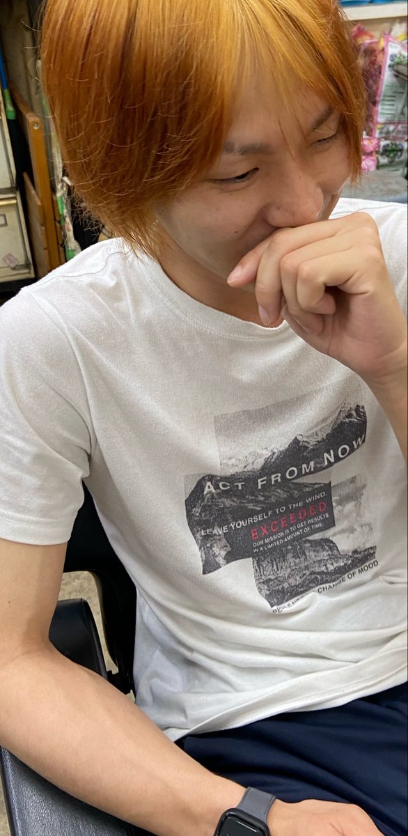 kobashogb's tweet photo. 最近、遊んでる友達の髪の毛を染めました。

なんか。。。
すっぴんなのにジャンヌダルク のyasuさんに似てるぞ？？笑

あれ、かなりクオリティ高いモノマネ出来そうだなw https://t.co/LAsXFKeCq6