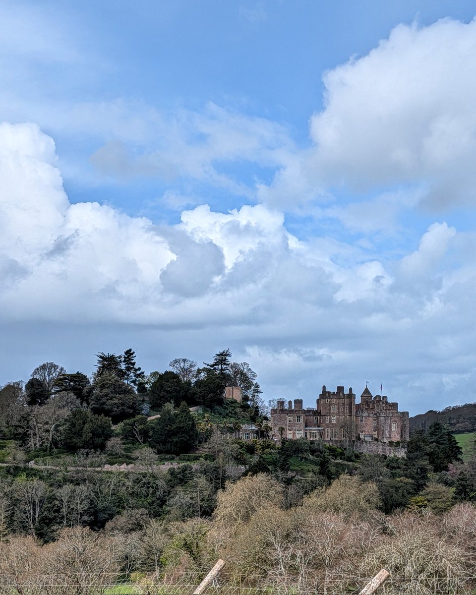 gazwagon's tweet image. Lap around the estate, the old gaff looking good. #mtb #exmoor @Absolutemtb1 @UKMTB_Chat