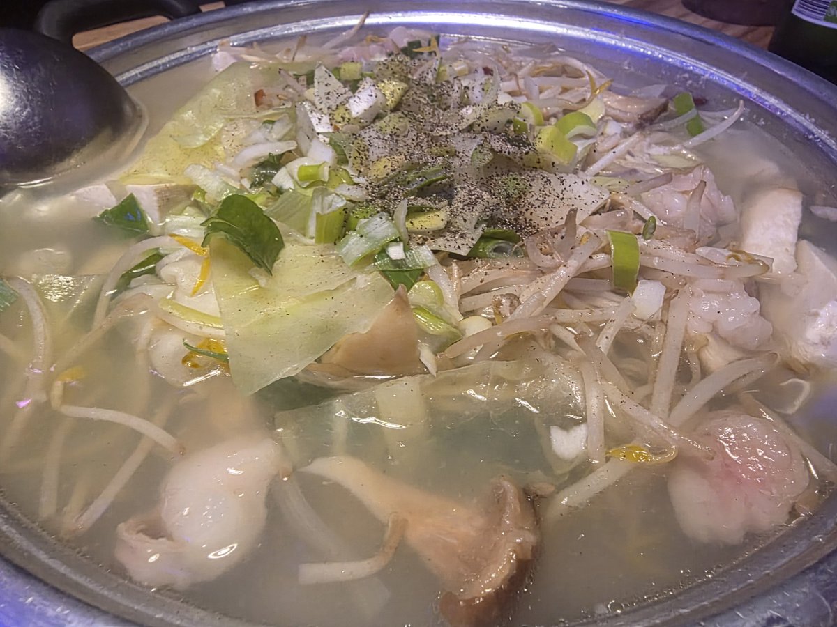 븨븨븨븨 tweet media