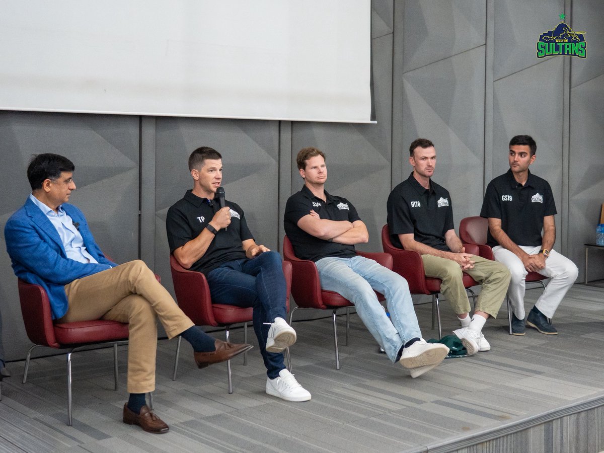 MultanSultans's tweet image. A powerful session led by the Sultans’ leaders, focusing on mindset, unity, and the road ahead. 

#totalcricket #makeithappen