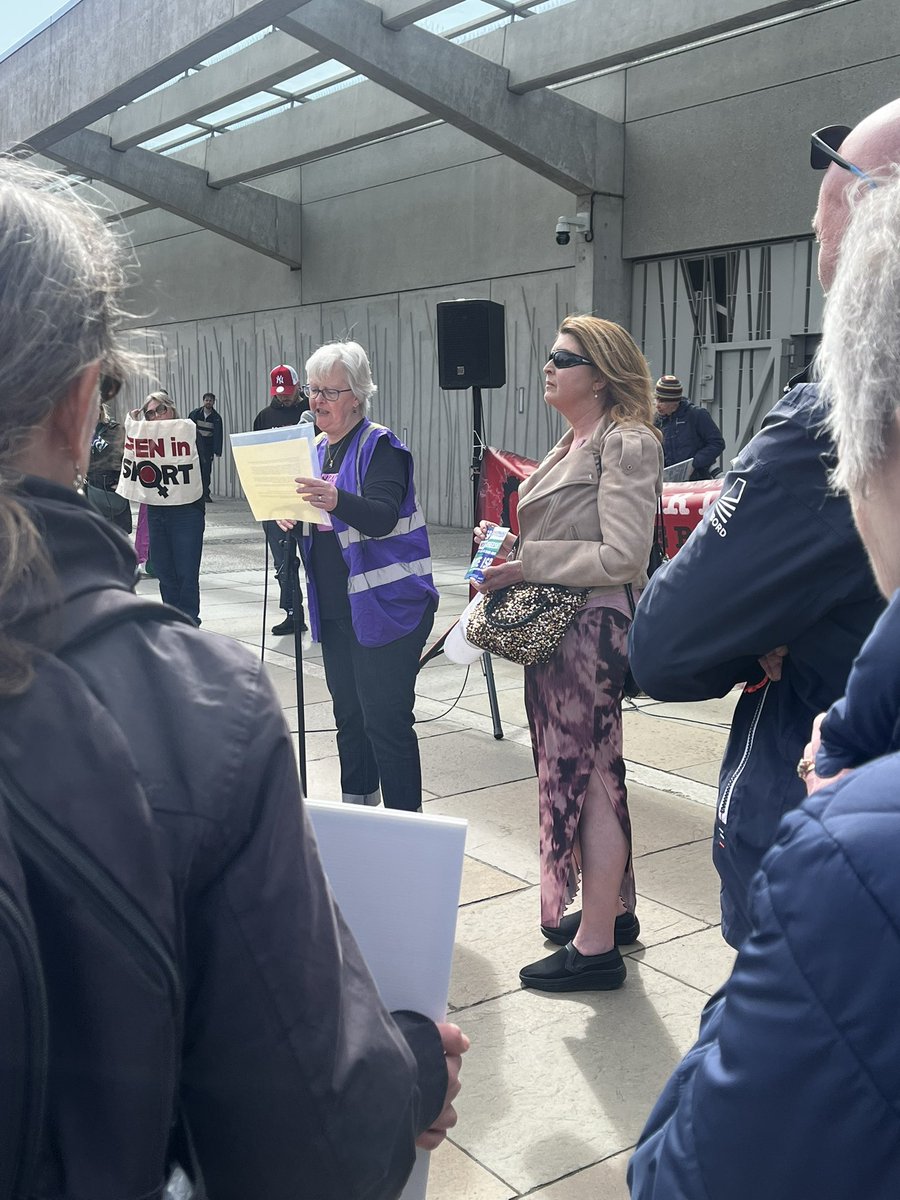 Friends Of Wings tweet media