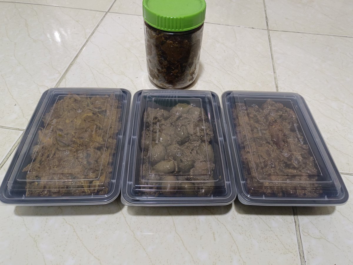 aaalmasud's tweet photo. "This sour-sour-sweet taste of mango-olive-barley is not just a taste sensation, but rather a note of utmost affection sent by my mother. This is my best gift in exile."

#Deshifood #HomeMade #Bangladesh https://t.co/XhbQVqStB4