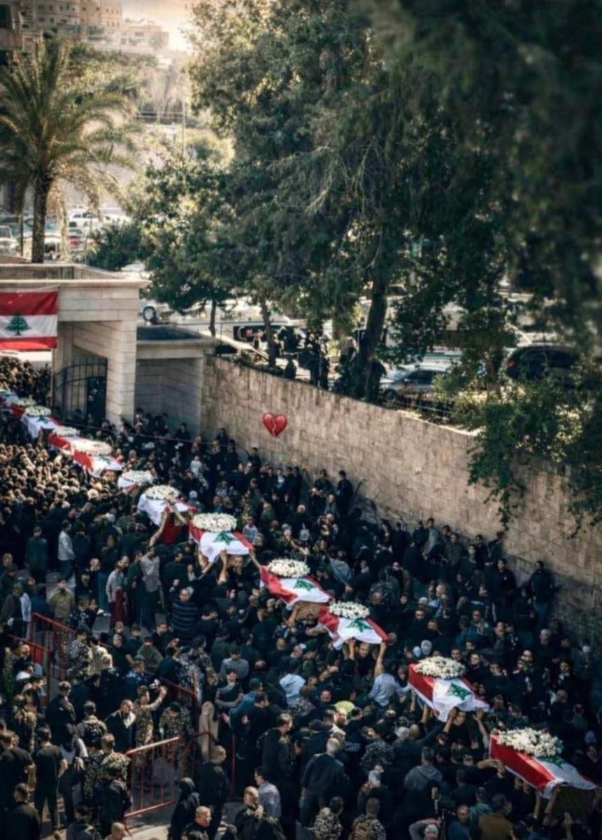 إسـ ـرائـ يل فعلت هذا و دولة الذل والعار بررت لها
#ارحل_يا_نواف 
#امن_الدولة 
#شهداء_الواجب