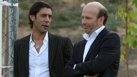 João Gabriel, antigo diretor de comunicação do SL Benfica:

"Rui Costa tem condições para continuar? É a ele que lhe cabe responder!

A tribuna presidencial da Luz é hoje o espelho do que tem sido esta direção do Benfica. Quem ajudou a construir a história do clube merece todo o
