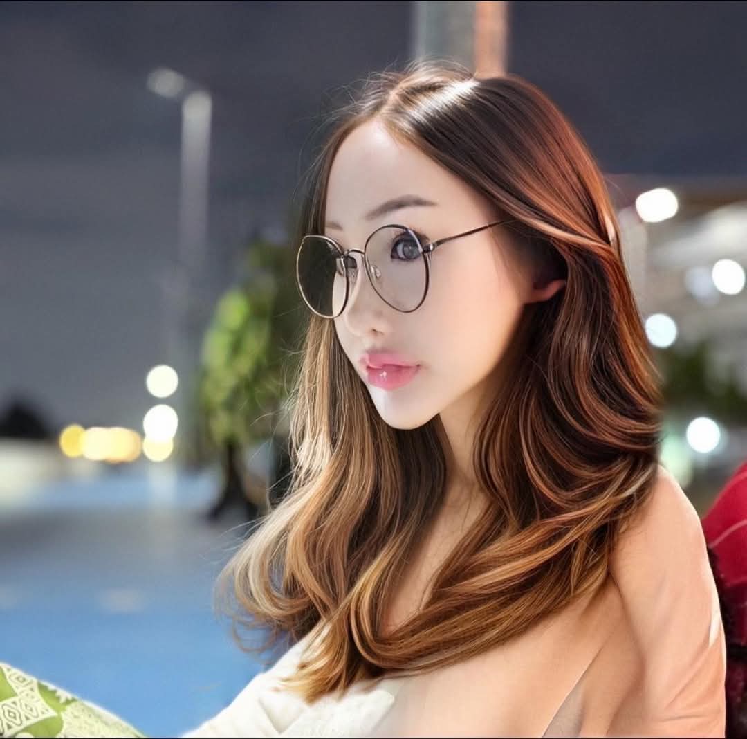 สาวสองเเปลงเพศ#เคหะบางพลี tweet media