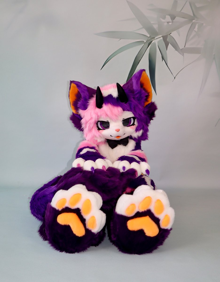 xiaoquandoki10's tweet photo. Gently stretching  soft paws and feet~✨
Owner：@DreamiePaws https://t.co/8OLGBsreAm