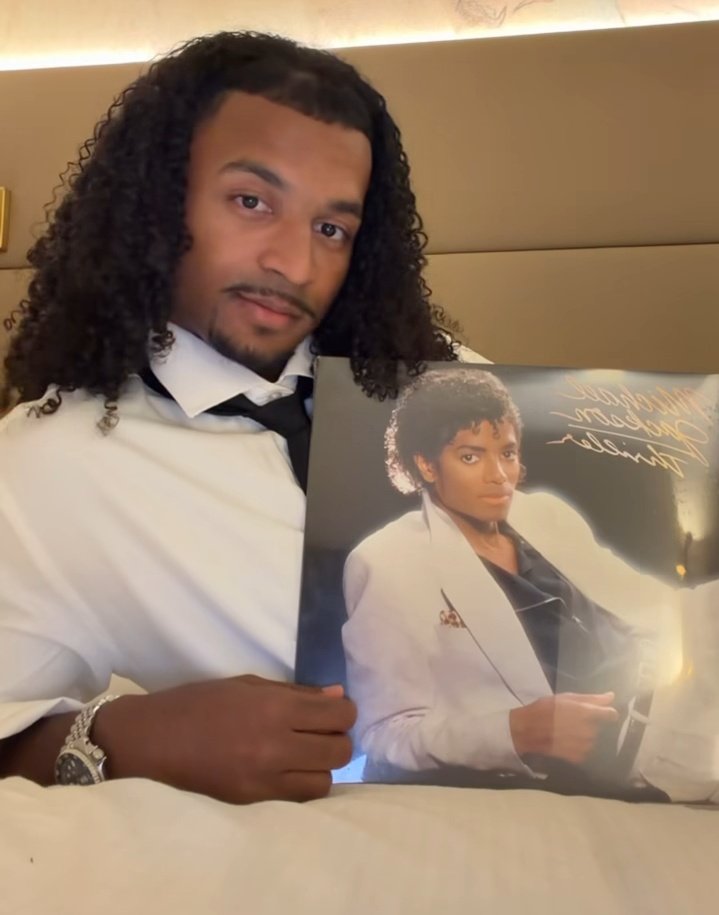 lαrιѕѕα tweet media