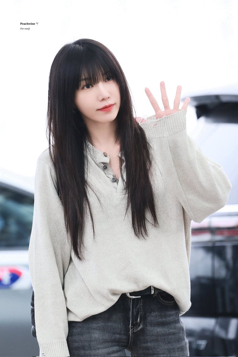 eunji pics ♡ tweet media
